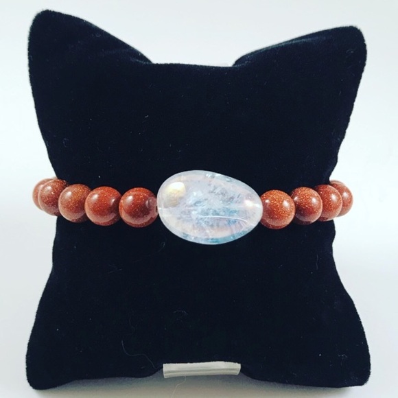 Aura crystal quartz & goldstone bead boho bracelet - Picture 6 of 8